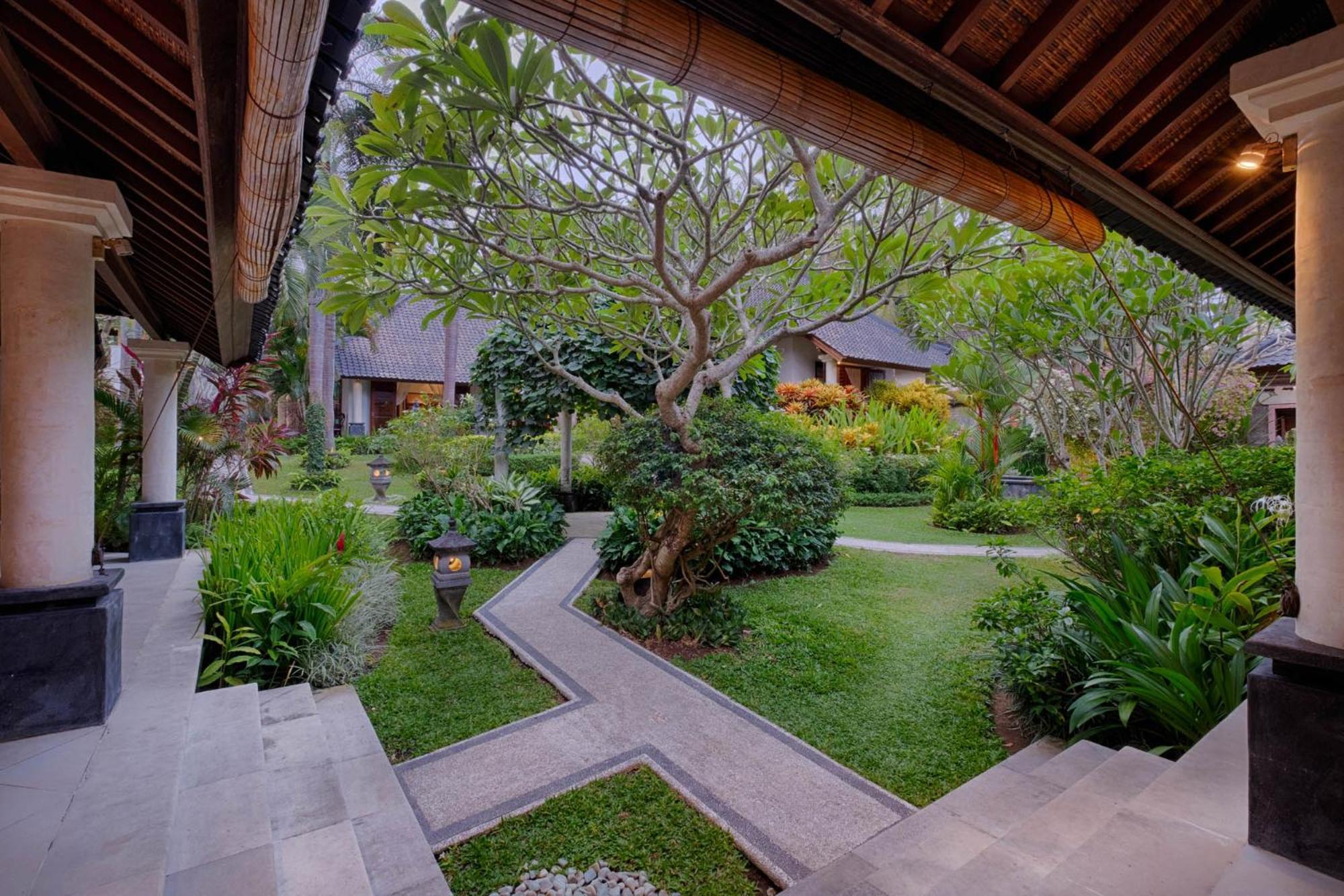 Kutus Kutus Saba Beach Villa Jogjacarta Exterior foto