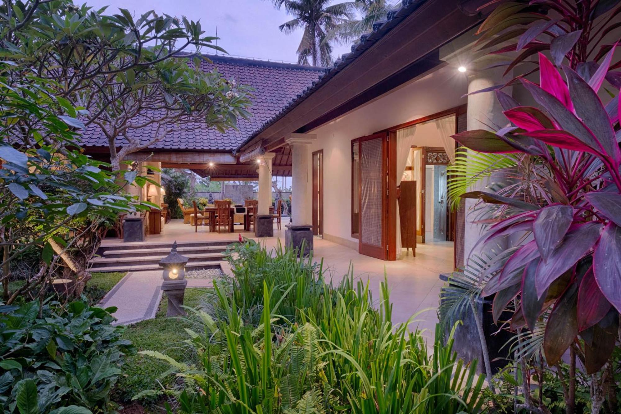 Kutus Kutus Saba Beach Villa Jogjacarta Exterior foto