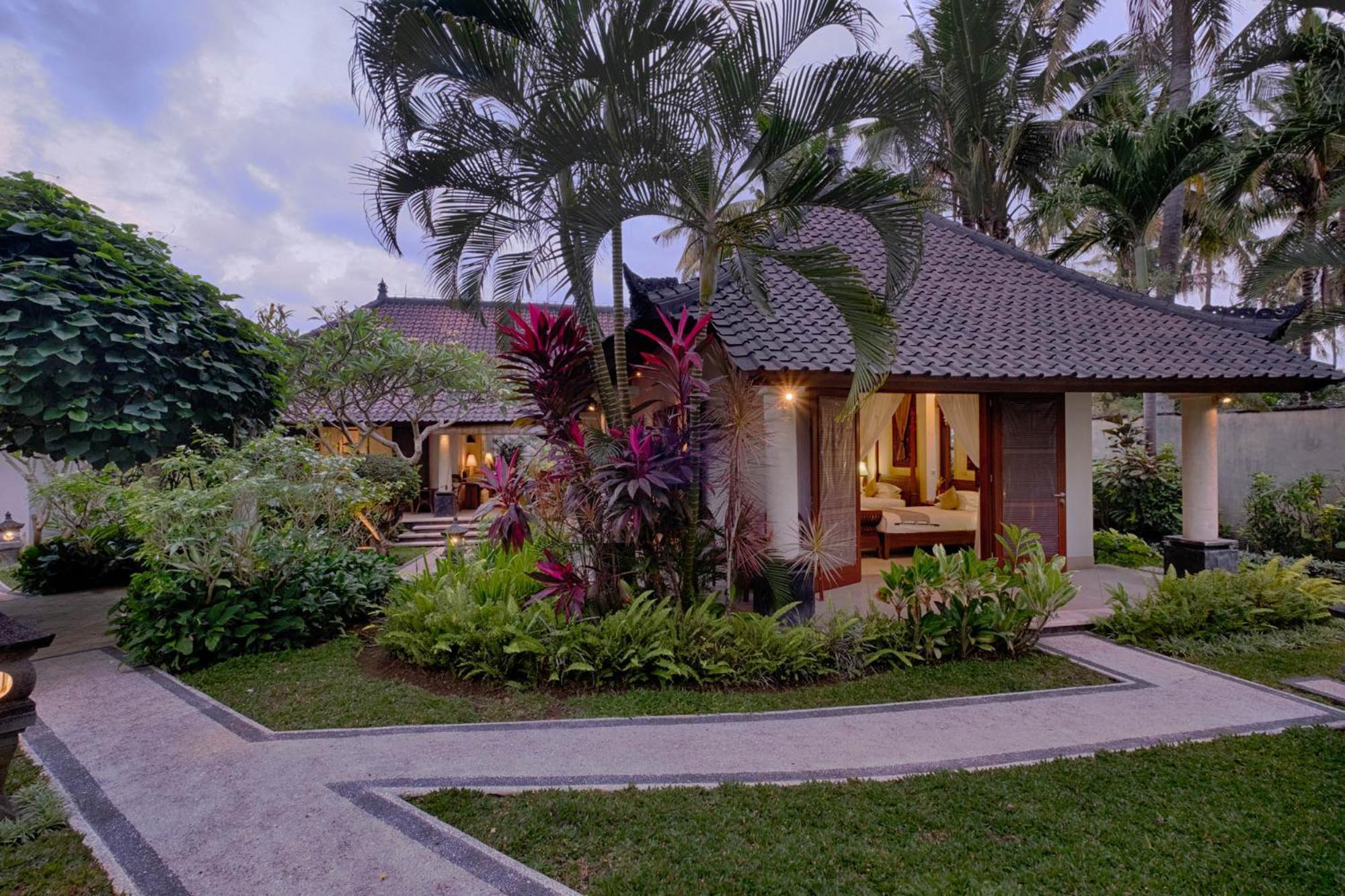 Kutus Kutus Saba Beach Villa Jogjacarta Exterior foto