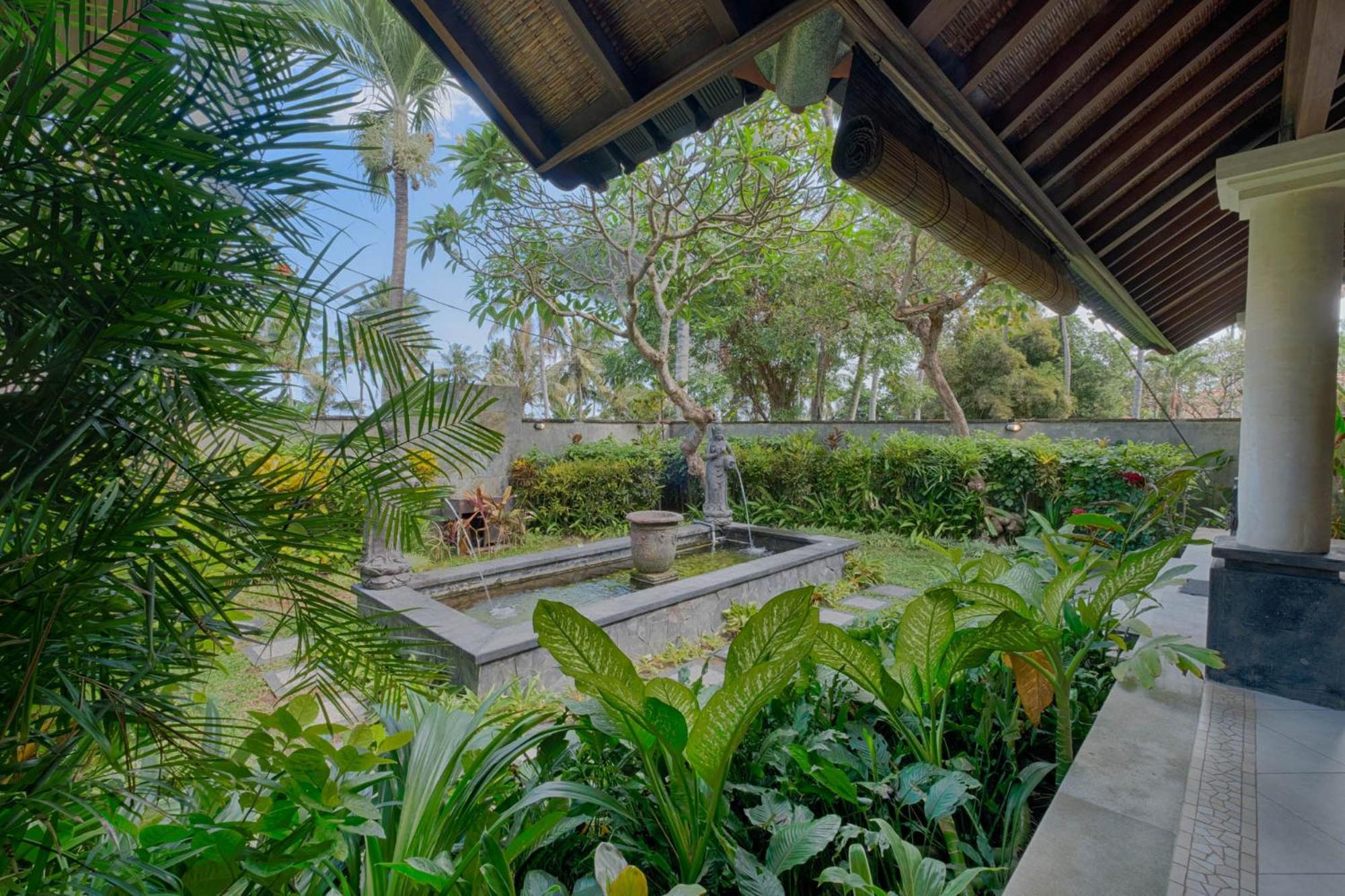 Kutus Kutus Saba Beach Villa Jogjacarta Exterior foto