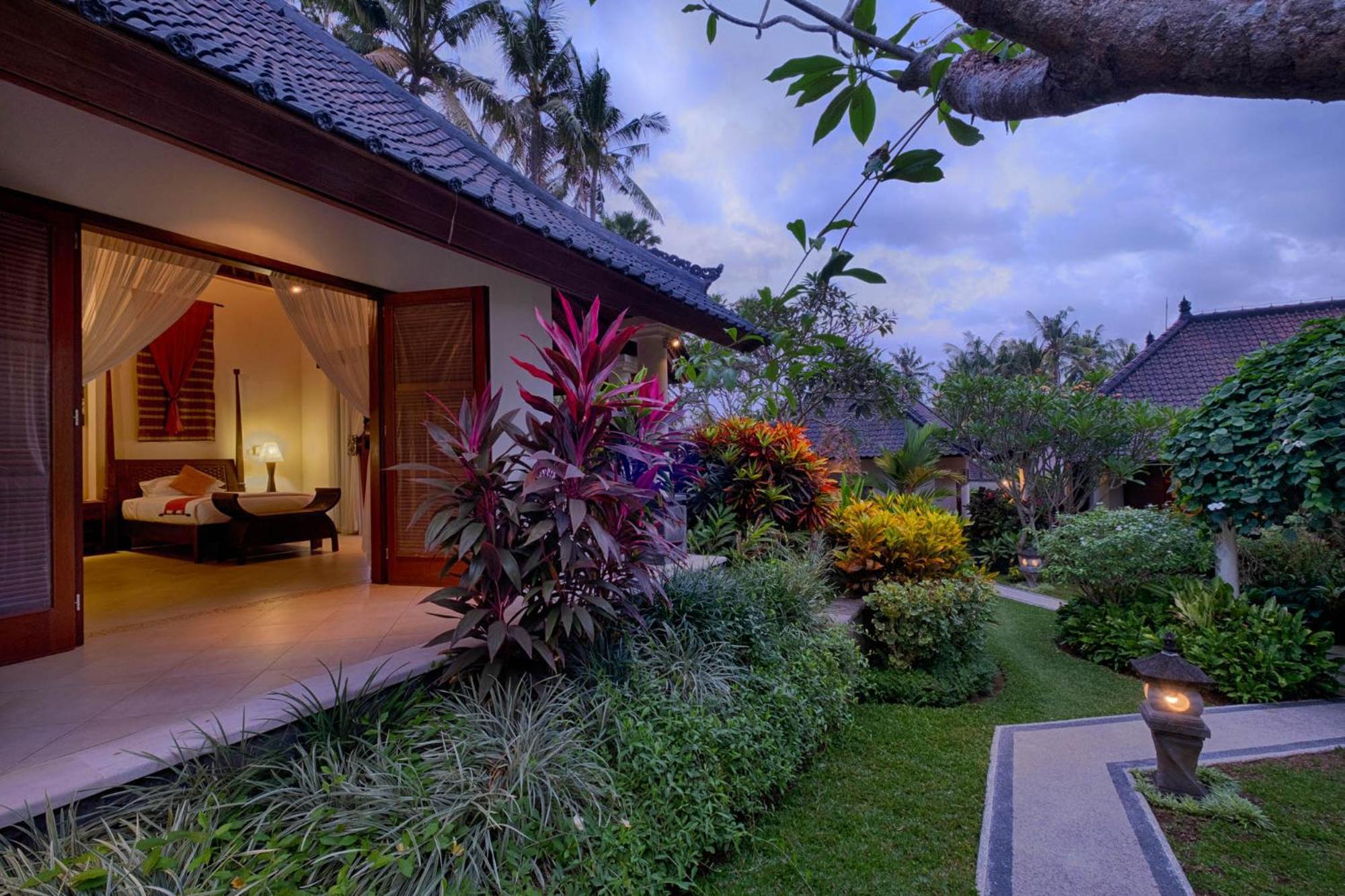 Kutus Kutus Saba Beach Villa Jogjacarta Exterior foto
